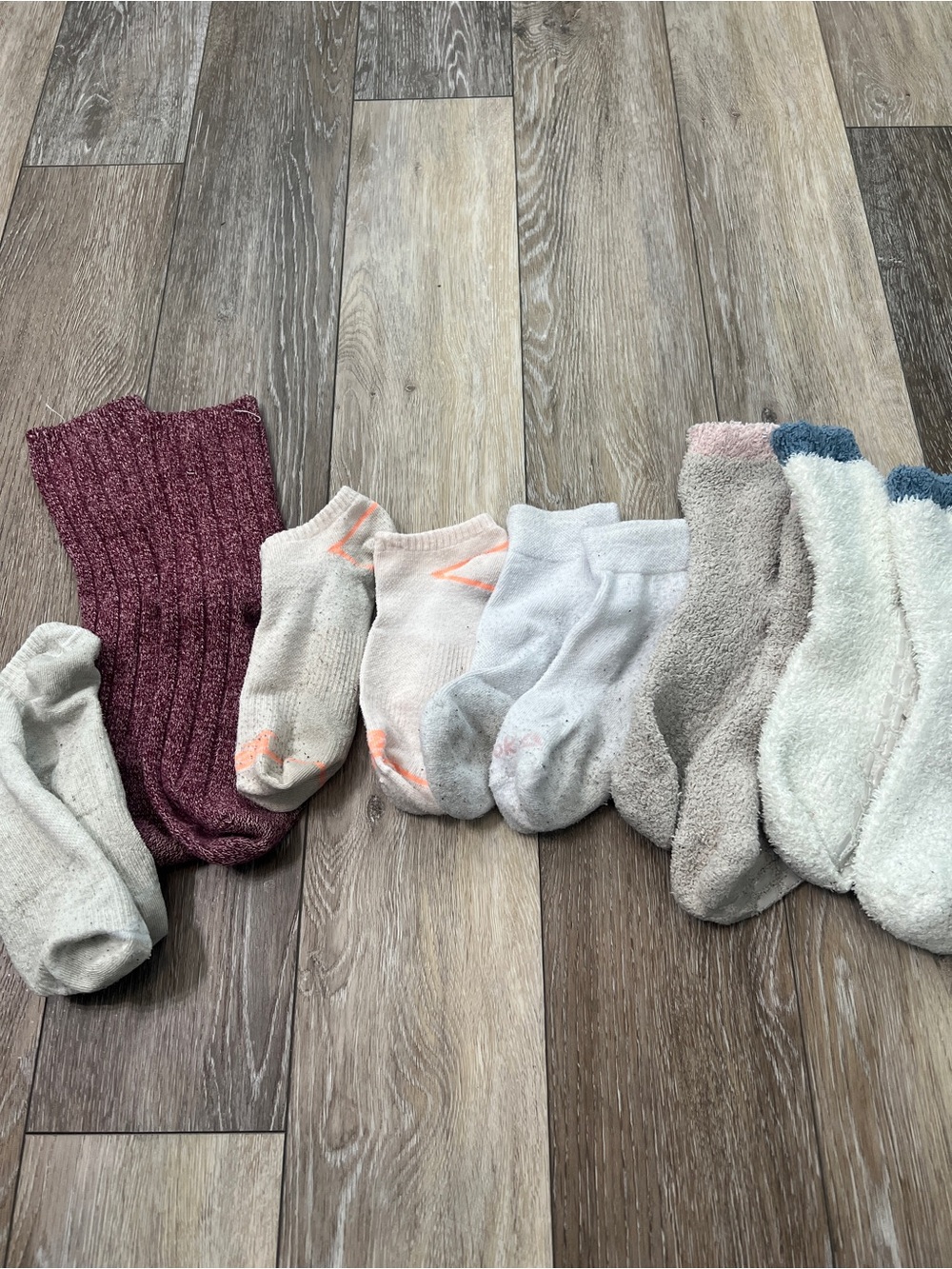 6 pairs of socks